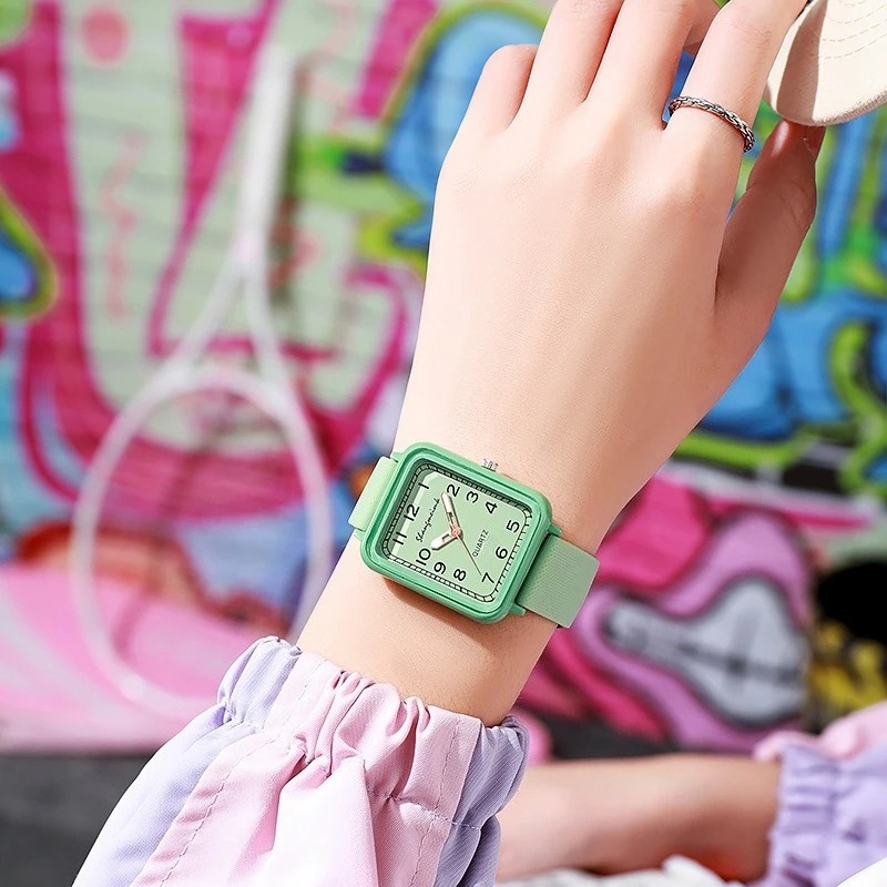 Zegarek damski kwarcowy z pros – Silicone Band Women recenzja i cena